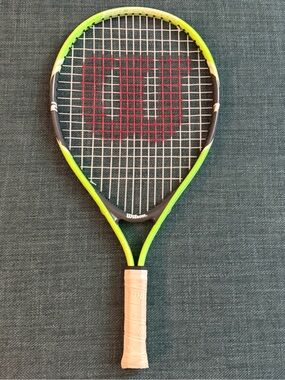 Wilson Roger Federer 21” Junior tennis racket (racquet)!